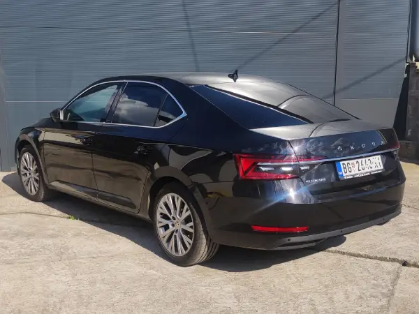skoda superb belgrade airport transfer